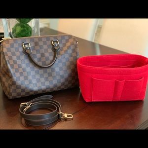 SOLD LOUIS VUITTON SPEEDY BANDOULIÈRE 30